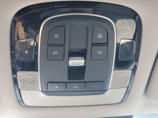 Used 2022 Hyundai Palisade SEL w/ 8P Bench Seat Package AWD/4WD image 25