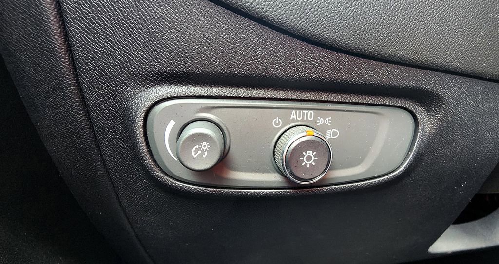 Used 2019 Chevrolet Equinox LT image 22