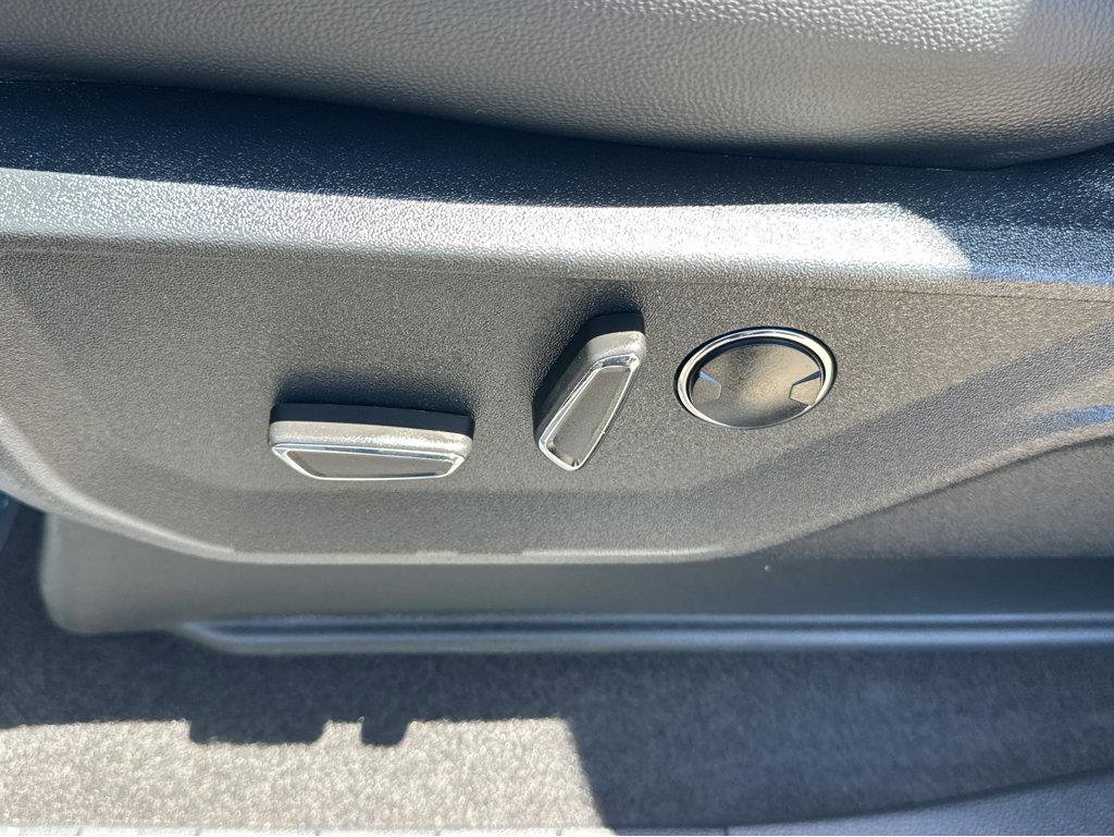 Used 2024 Ford F150 Lightning Lariat AWD/4WD image 34
