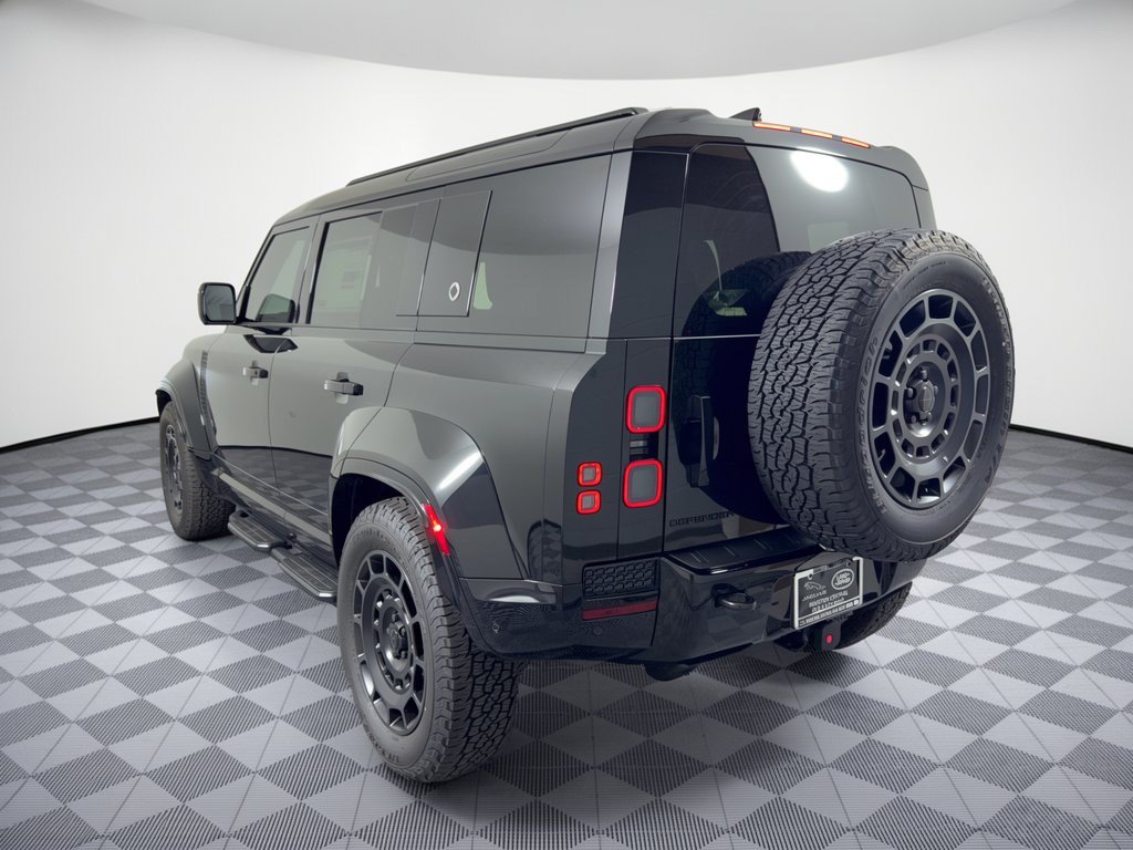 New 2026 Land Rover Defender 110 OCTA AWD/4WD image 3