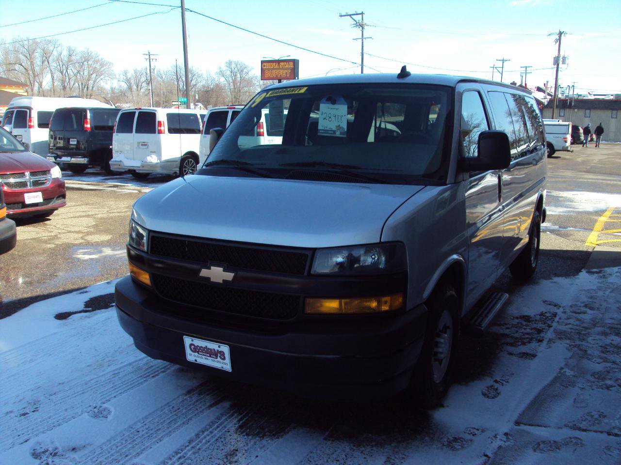 Used 2019 Chevrolet Express 3500 LS RWD image 4