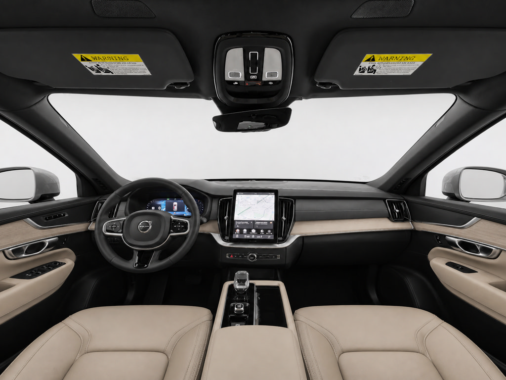 Certified 2026 Volvo XC90 B5 Core AWD/4WD image 16