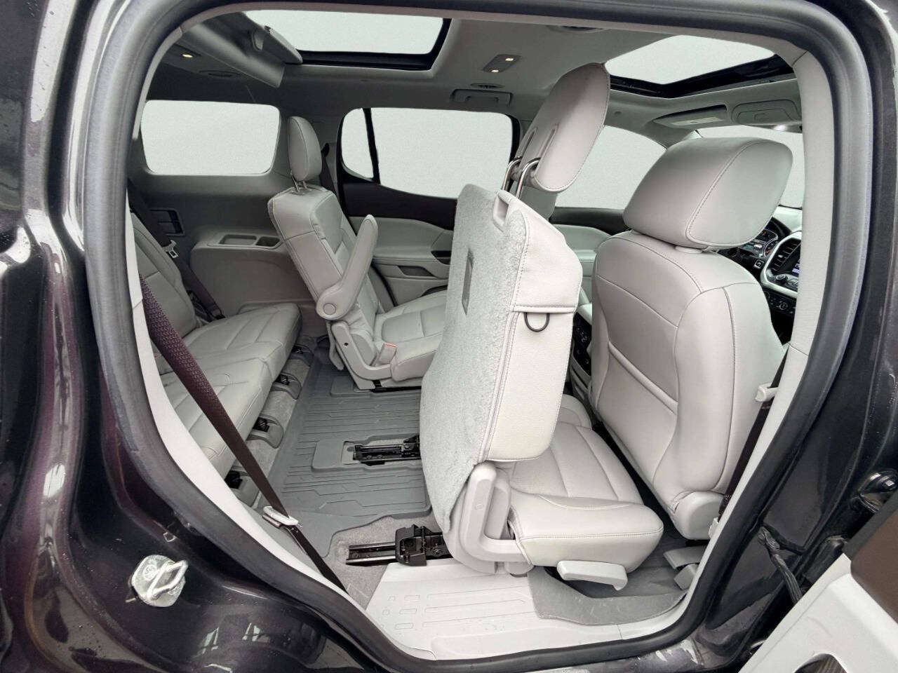 Used 2017 GMC Acadia SLT w/ LPO, Floor Liner Package AWD/4WD image 27