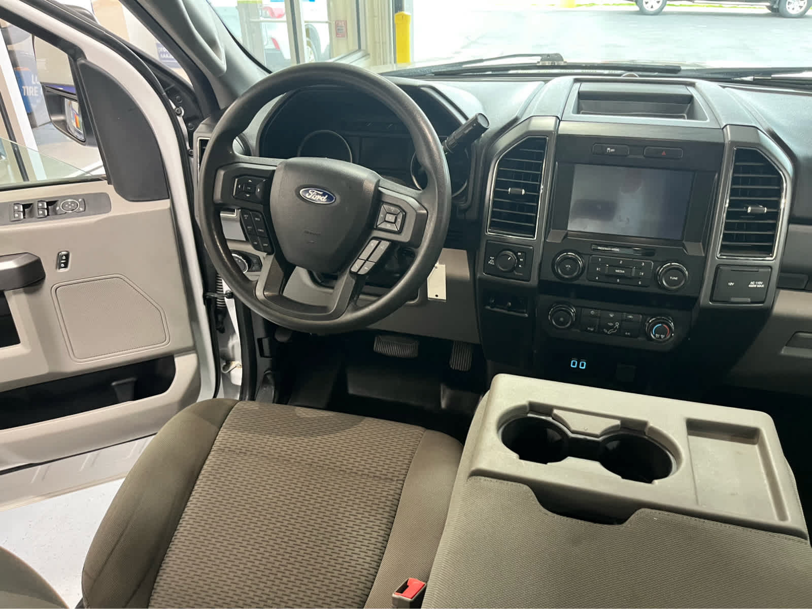 Certified 2019 Ford F250 XLT w/ XLT Value Package AWD/4WD image 15