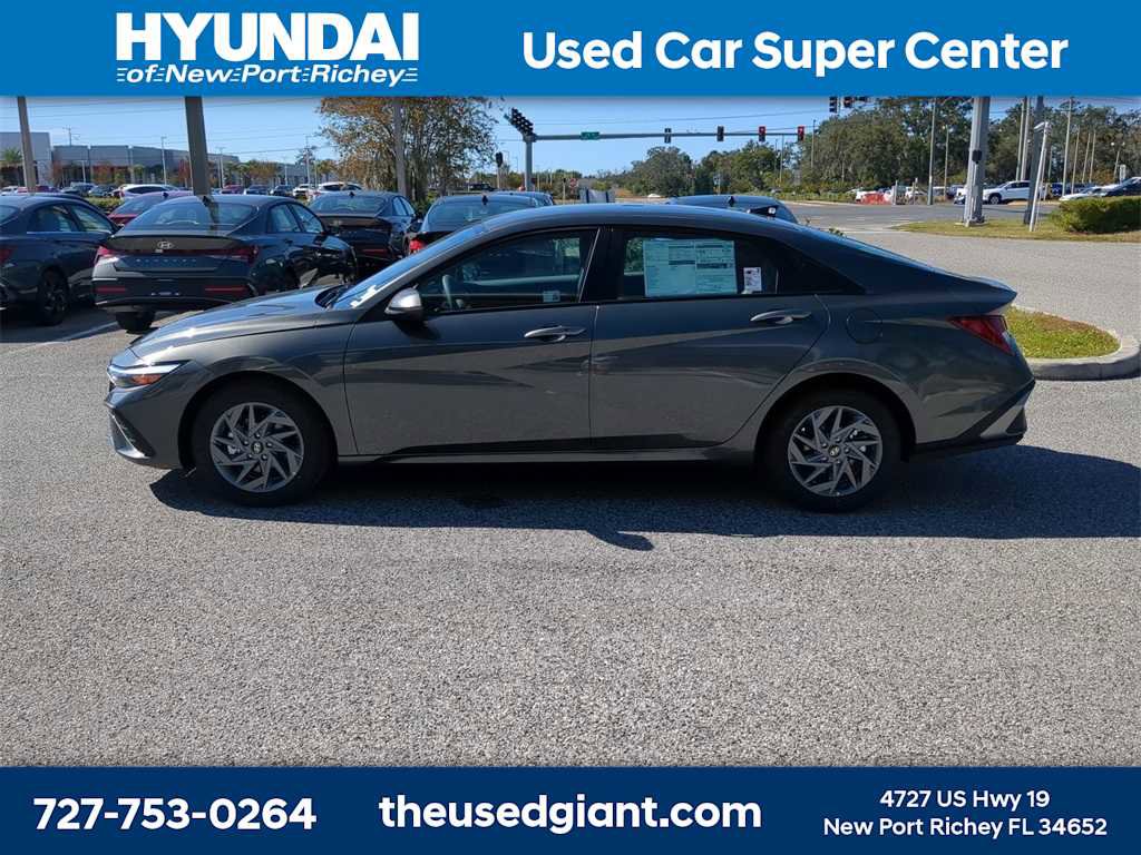 New 2026 Hyundai Elantra Blue w/ Cargo Package image 3