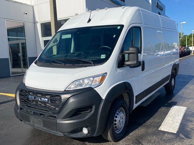 Used 2024 RAM ProMaster 2500 w/ Convenience Group image 4