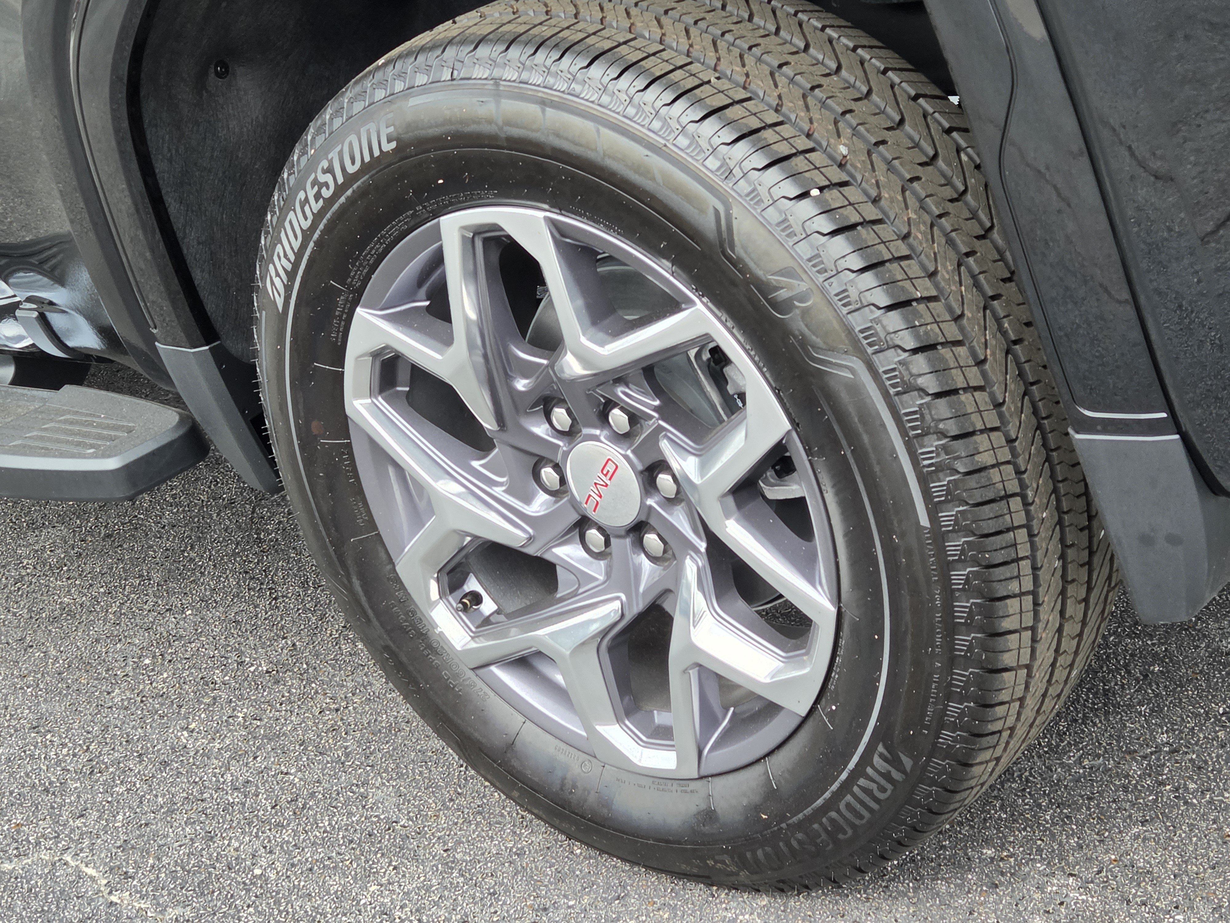 New 2026 GMC Sierra 1500 SLT AWD/4WD image 5