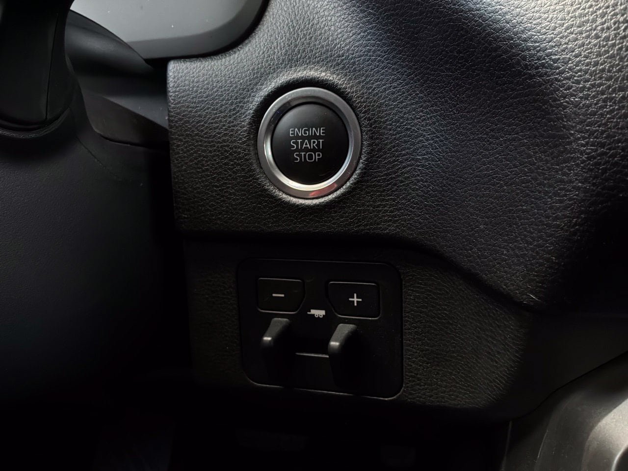 Used 2023 Toyota Tundra SR5 AWD/4WD image 27