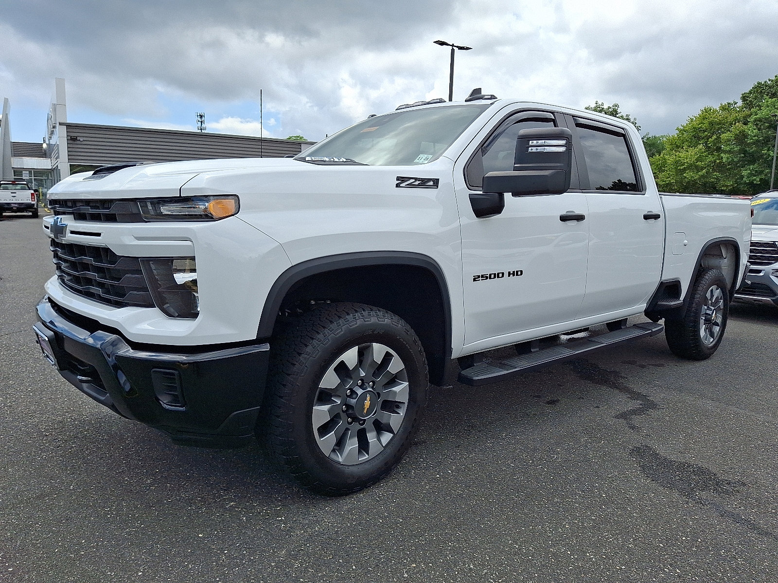 Used 2024 Chevrolet Silverado 2500 Custom w/ Custom Convenience Package image 5