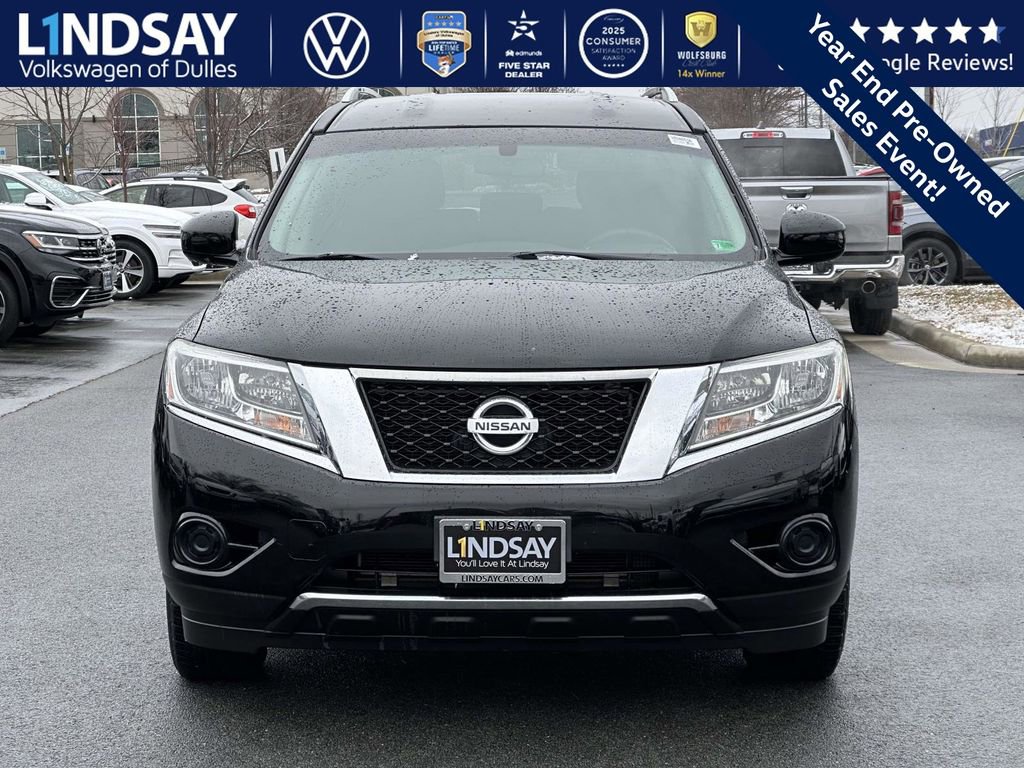 Used 2014 Nissan Pathfinder SV image 3