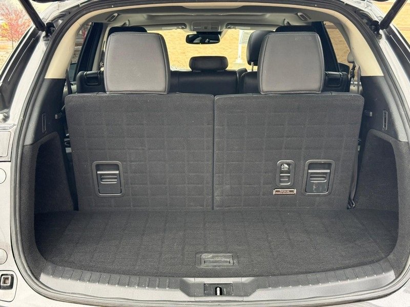 Used 2018 MAZDA CX-9 Touring w/ Touring Premium Package image 9