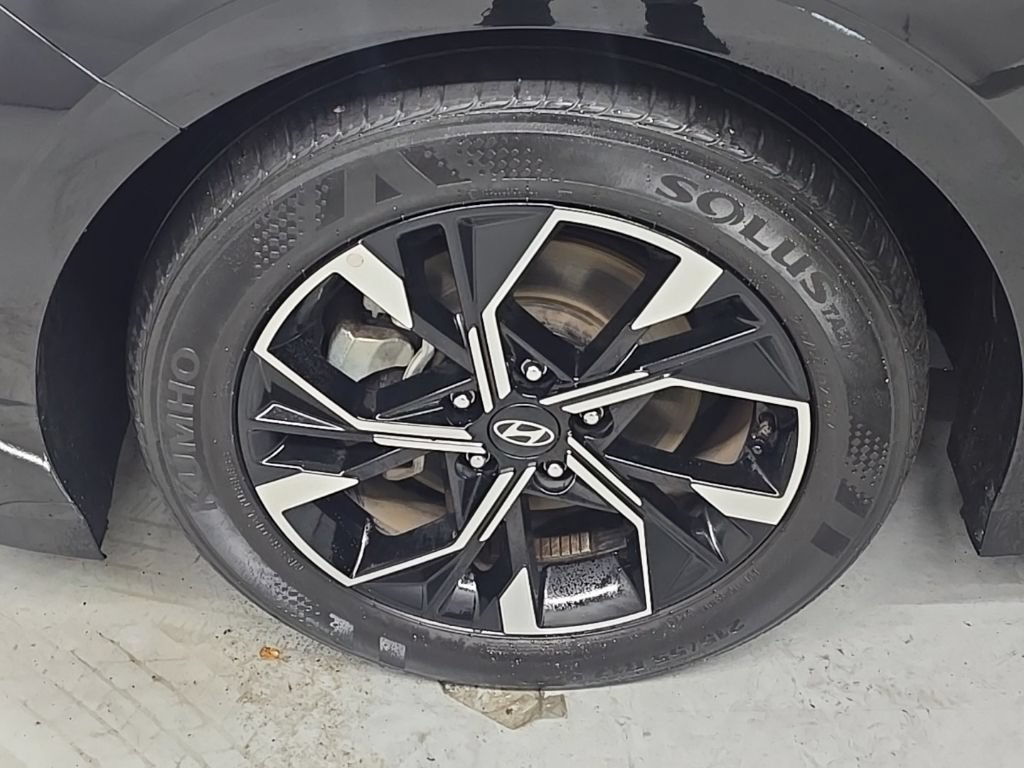 Used 2025 Hyundai Sonata SEL FWD image 39