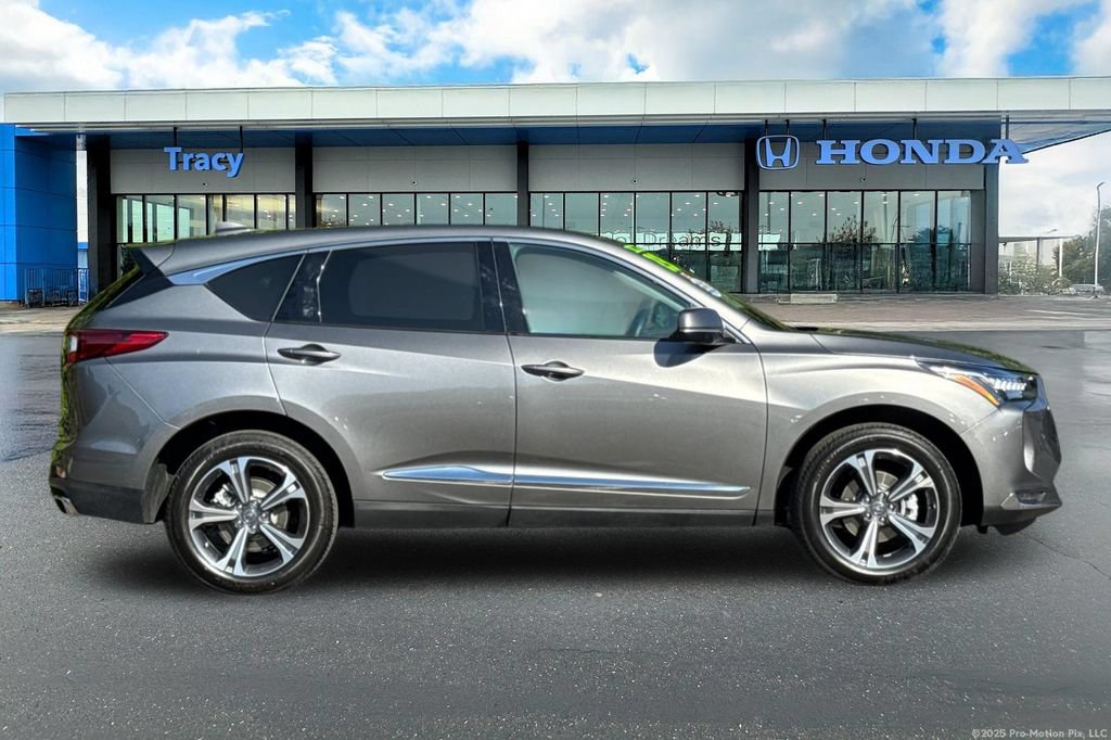 Used 2023 Acura RDX AWD w/ Advance Package image 4