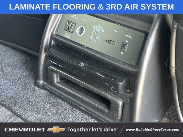 Used 2024 Ford Transit 150 Low Roof AWD image 17