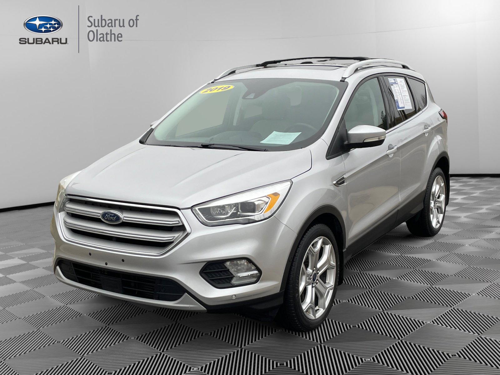 Used 2019 Ford Escape Titanium image 13
