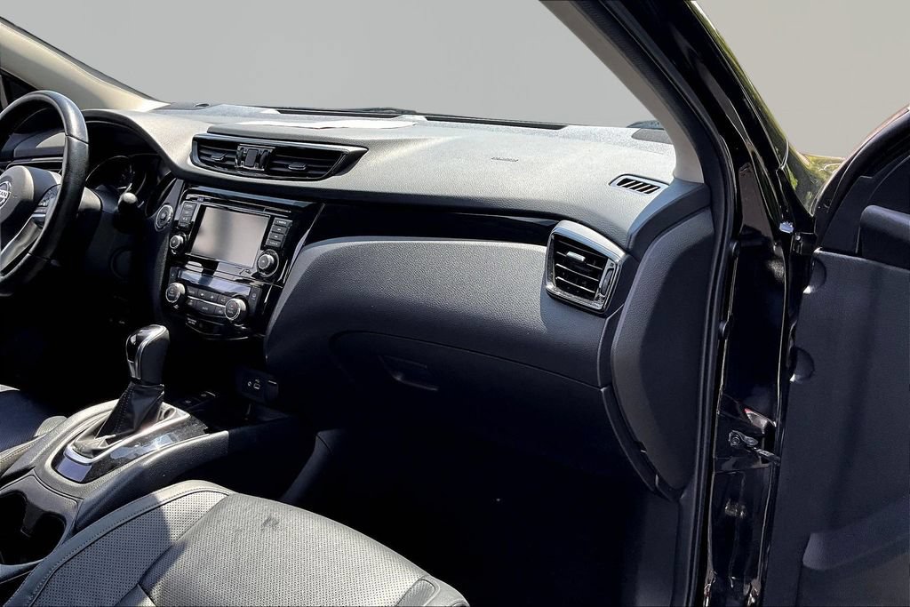 Used 2021 Nissan Rogue Sport SV AWD/4WD image 27