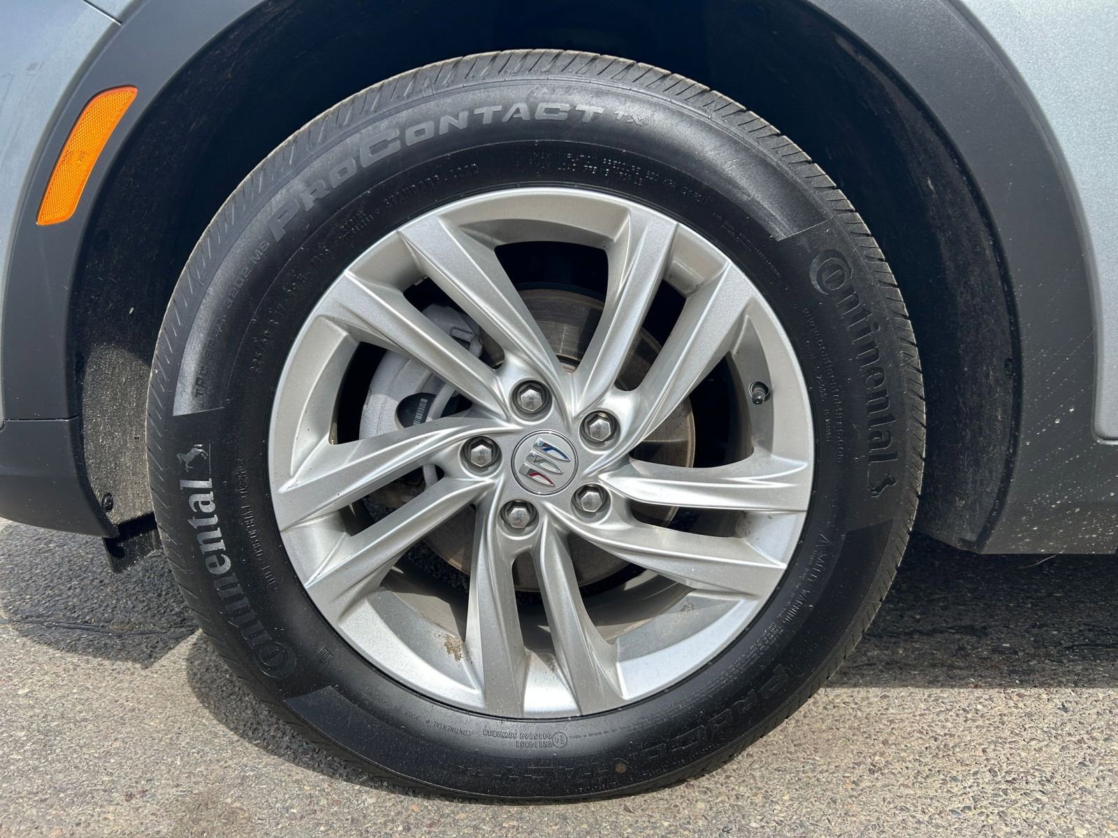Used 2025 Buick Envista Preferred image 30