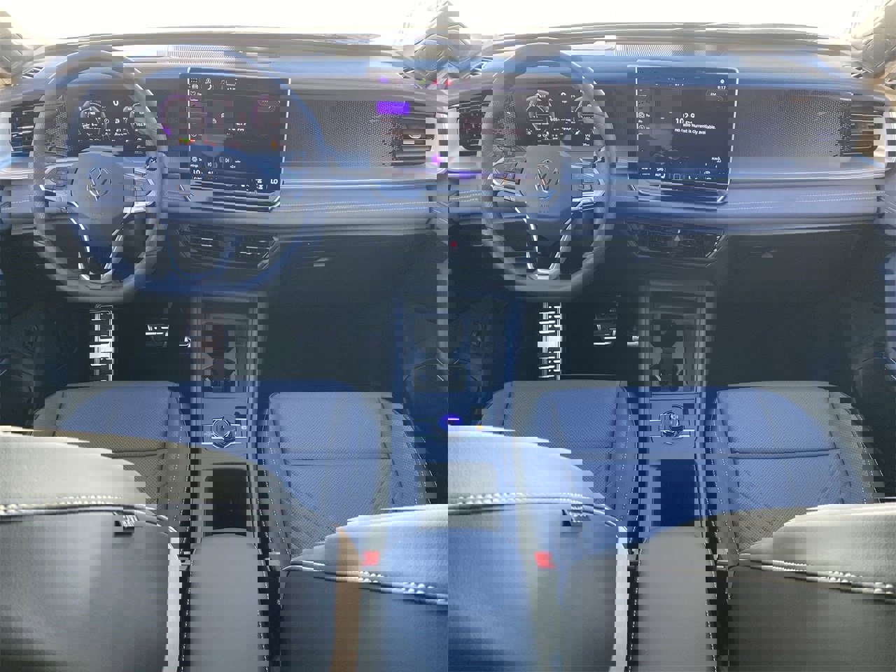 New 2026 Volkswagen Tiguan SE R-Line image 11