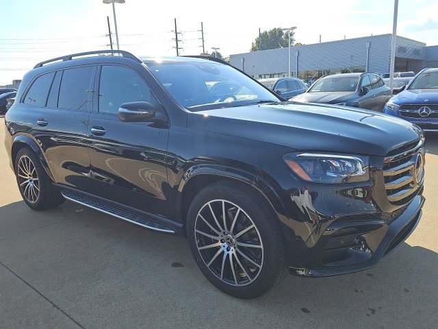 New 2026 Mercedes-Benz GLS 580 4MATIC image 2