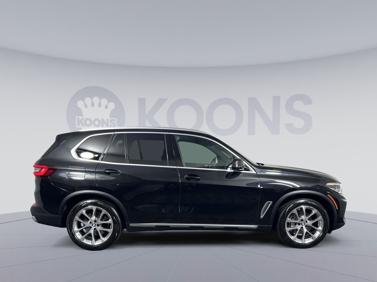 Used 2023 BMW X5 xDrive40i w/ Premium Package AWD/4WD image 12