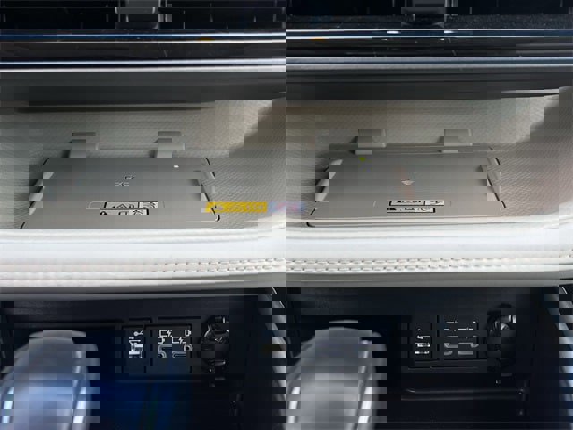 Used 2023 Toyota Highlander XLE image 21