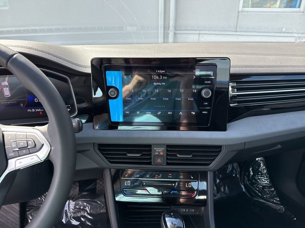 New 2026 Volkswagen Jetta SE FWD image 21