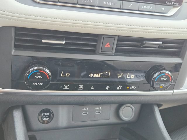 Used 2025 Nissan Rogue SV AWD/4WD image 26