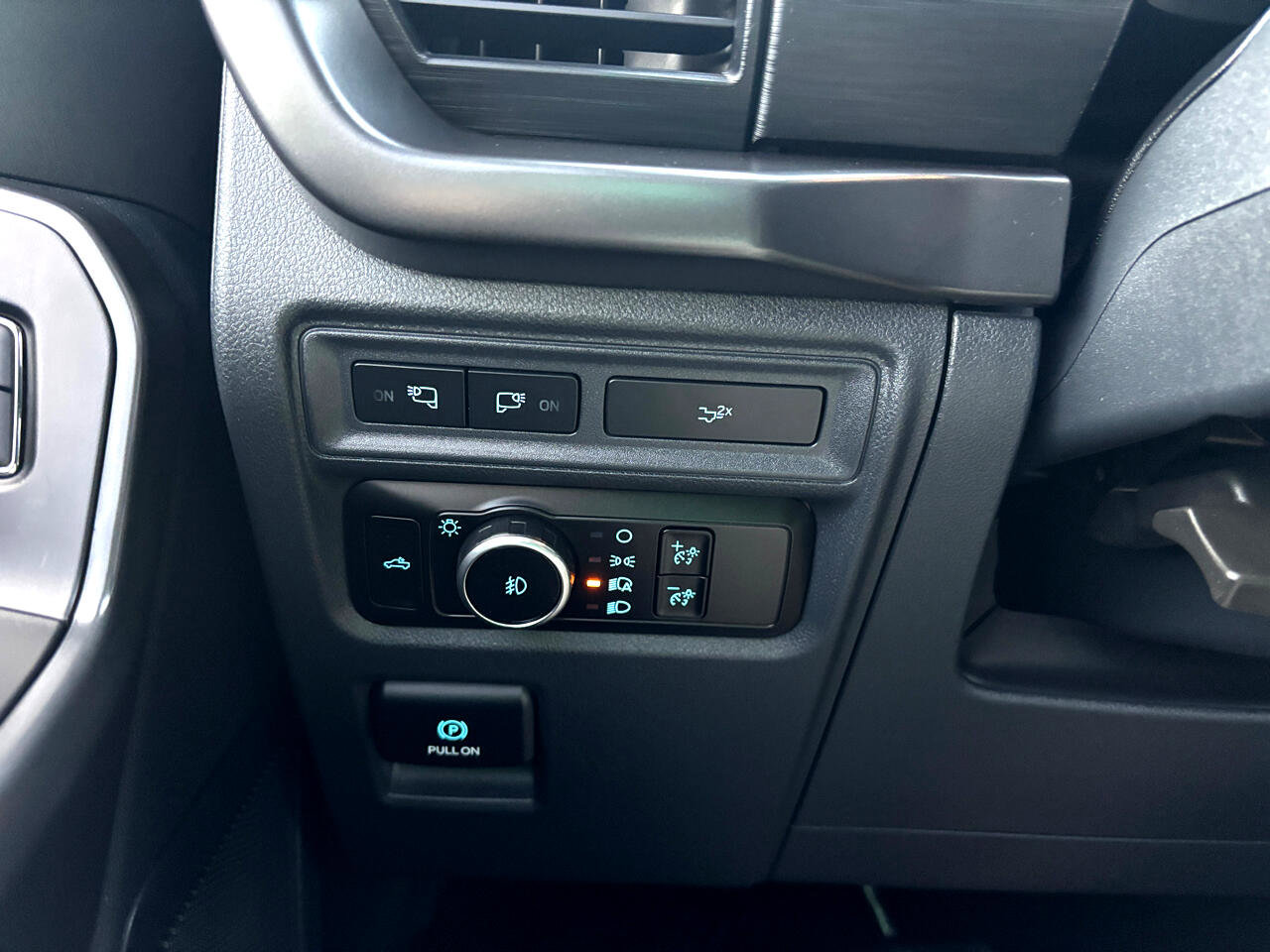 Used 2024 Ford F150 XLT w/ Equipment Group 302A MID image 15