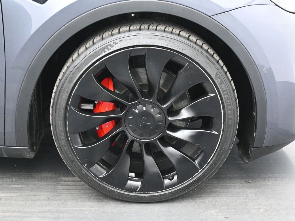 Used 2022 Tesla Model Y Performance image 18