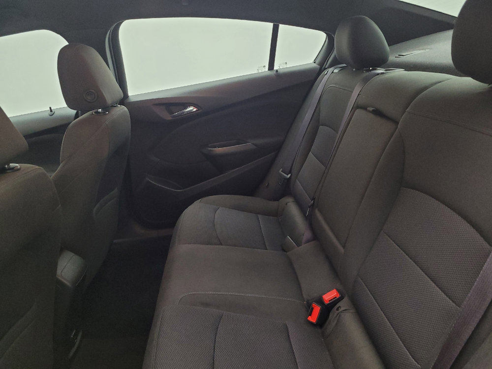 Used 2017 Chevrolet Cruze LT w/ Convenience Package image 18
