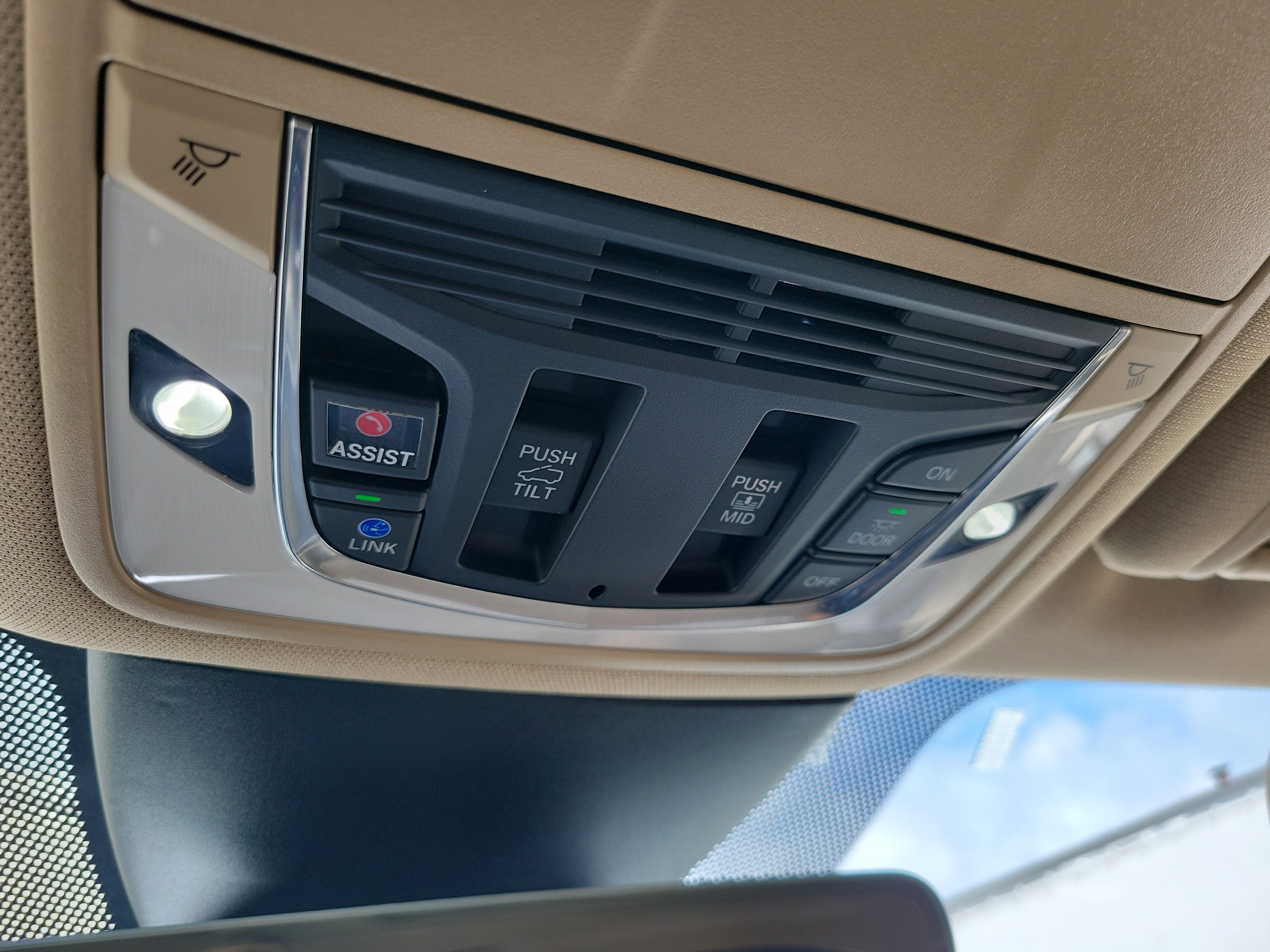 Used 2023 Acura MDX SH-AWD w/ Technology Package image 20