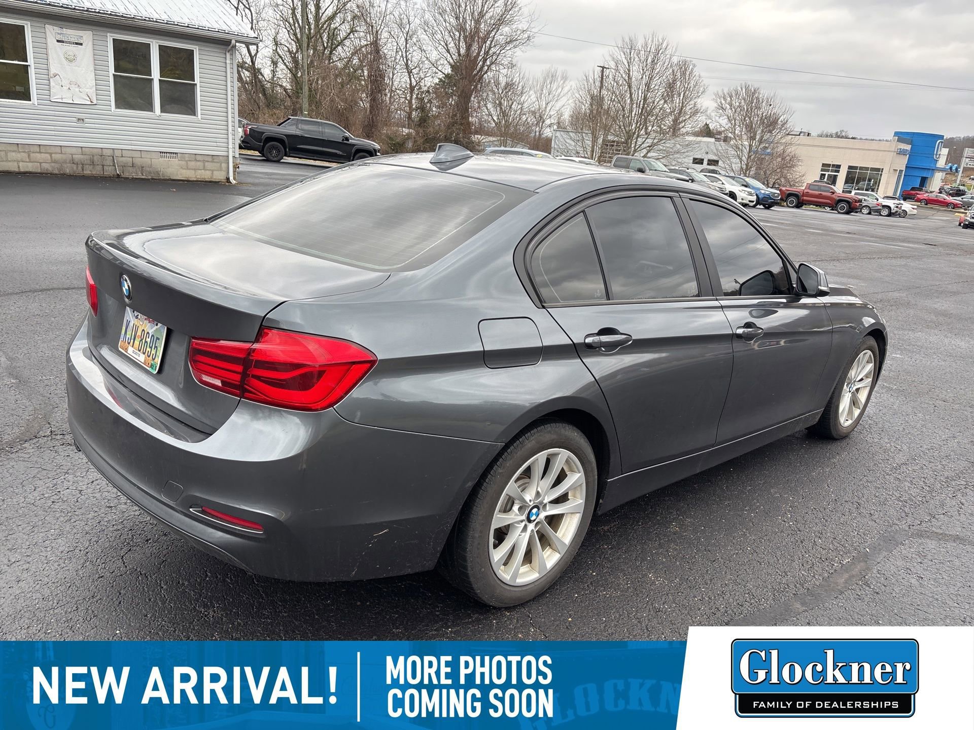 Used 2016 BMW 320i xDrive Sedan image 4