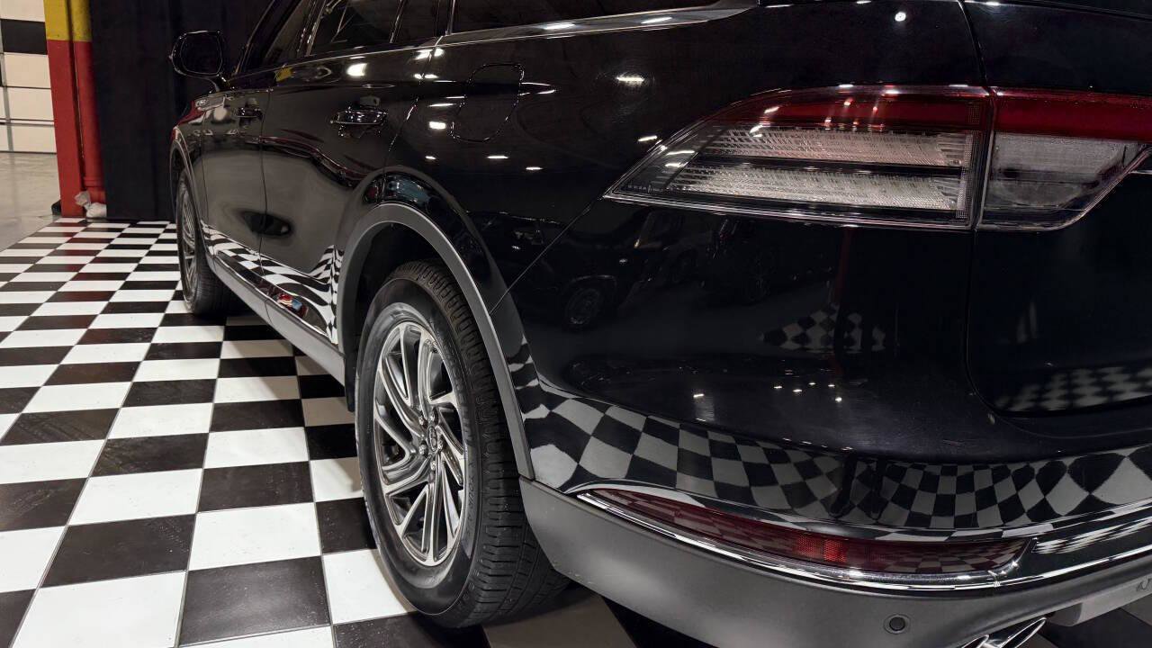 Used 2021 Lincoln Aviator AWD image 29