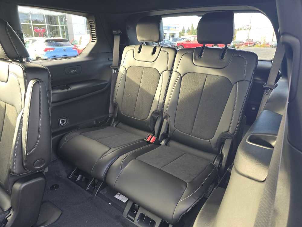 New 2025 Jeep Grand Cherokee L Altitude image 17