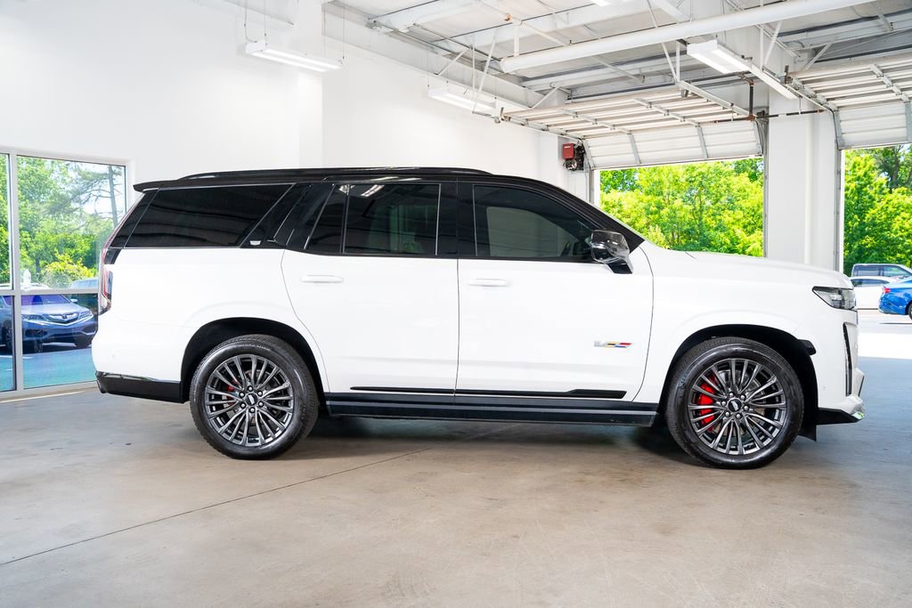 Used 2023 Cadillac Escalade V AWD/4WD image 11