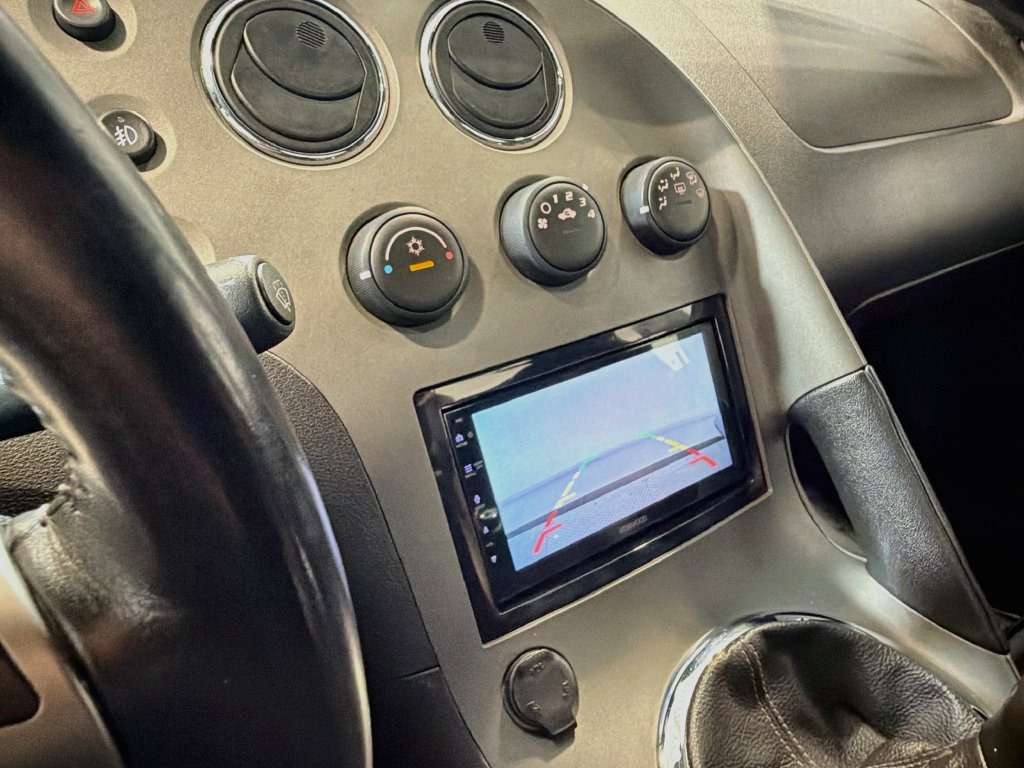 Used 2007 Pontiac Solstice Convertible w/ Premium Package RWD image 14