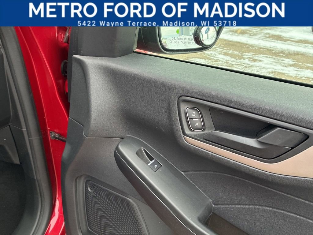 Used 2022 Ford Escape SE image 41