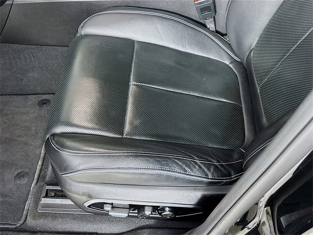 Used 2022 Jeep Grand Cherokee L Overland w/ Luxury Tech Group IV image 22