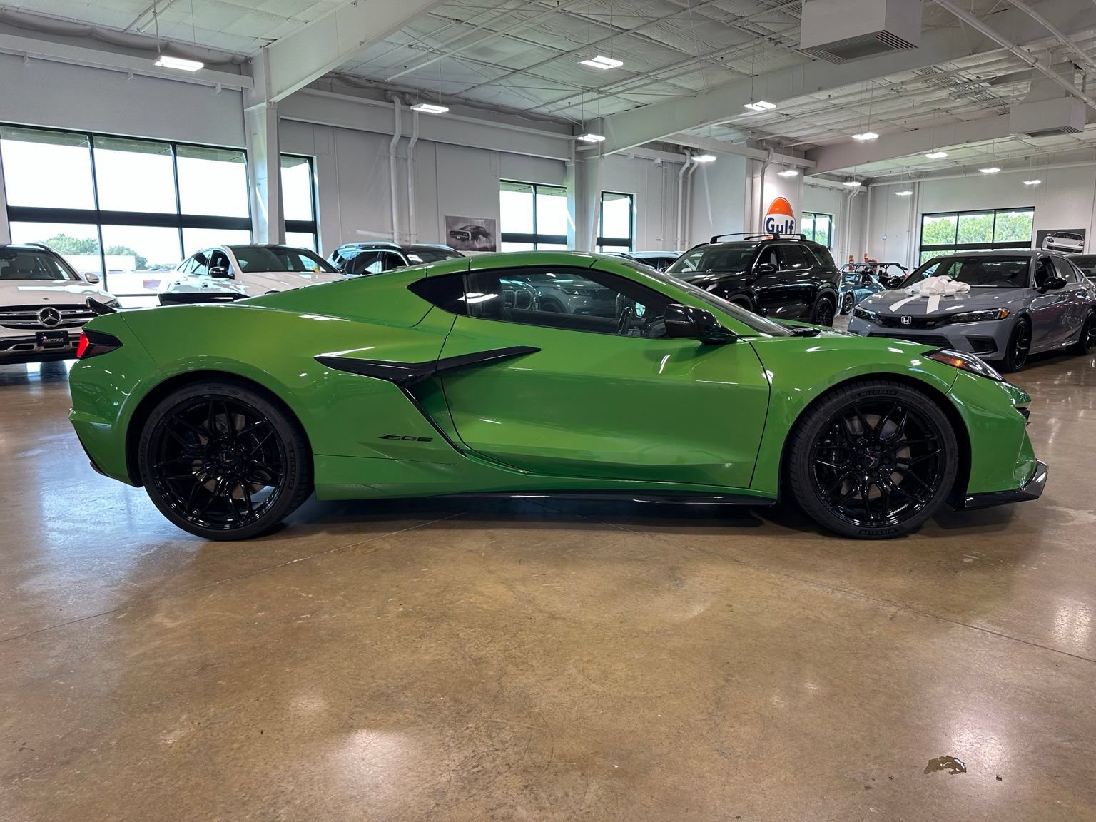 Used 2026 Chevrolet Corvette Z06 RWD image 9