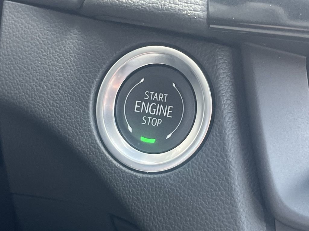 New 2025 Cadillac CT4 Premium Luxury image 9