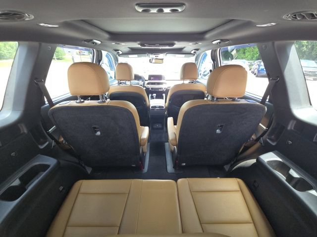 Used 2022 Kia Telluride SX w/ Towing Package FWD image 14