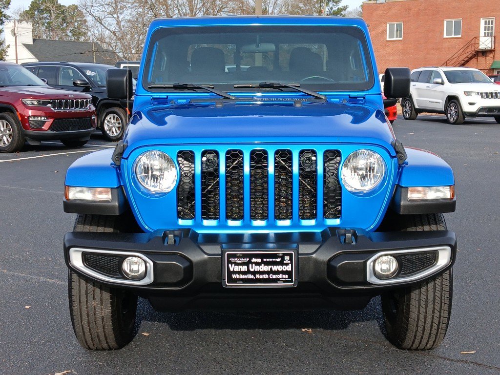 Used 2021 Jeep Gladiator Sport image 14