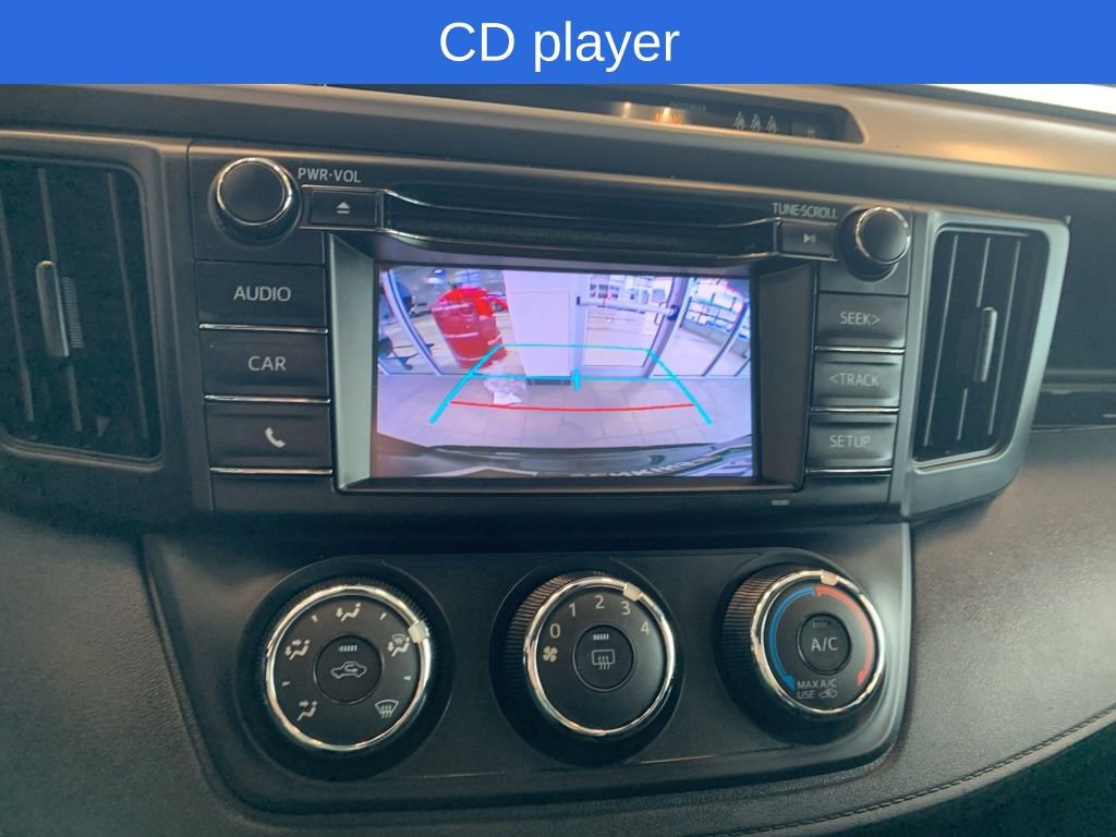 Used 2018 Toyota RAV4 LE image 9