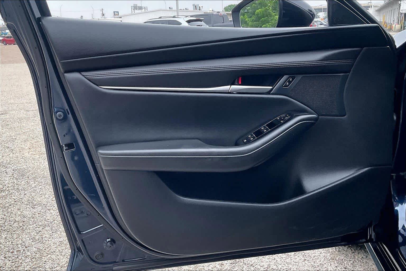 Used 2024 MAZDA MAZDA3 s FWD image 19