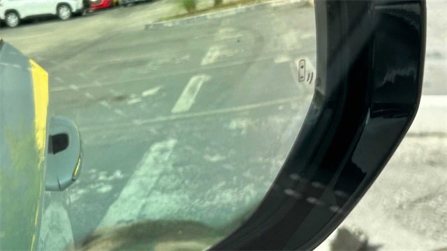 Used 2018 Lexus LS 500 w/ Accessory Package (Z2) image 11