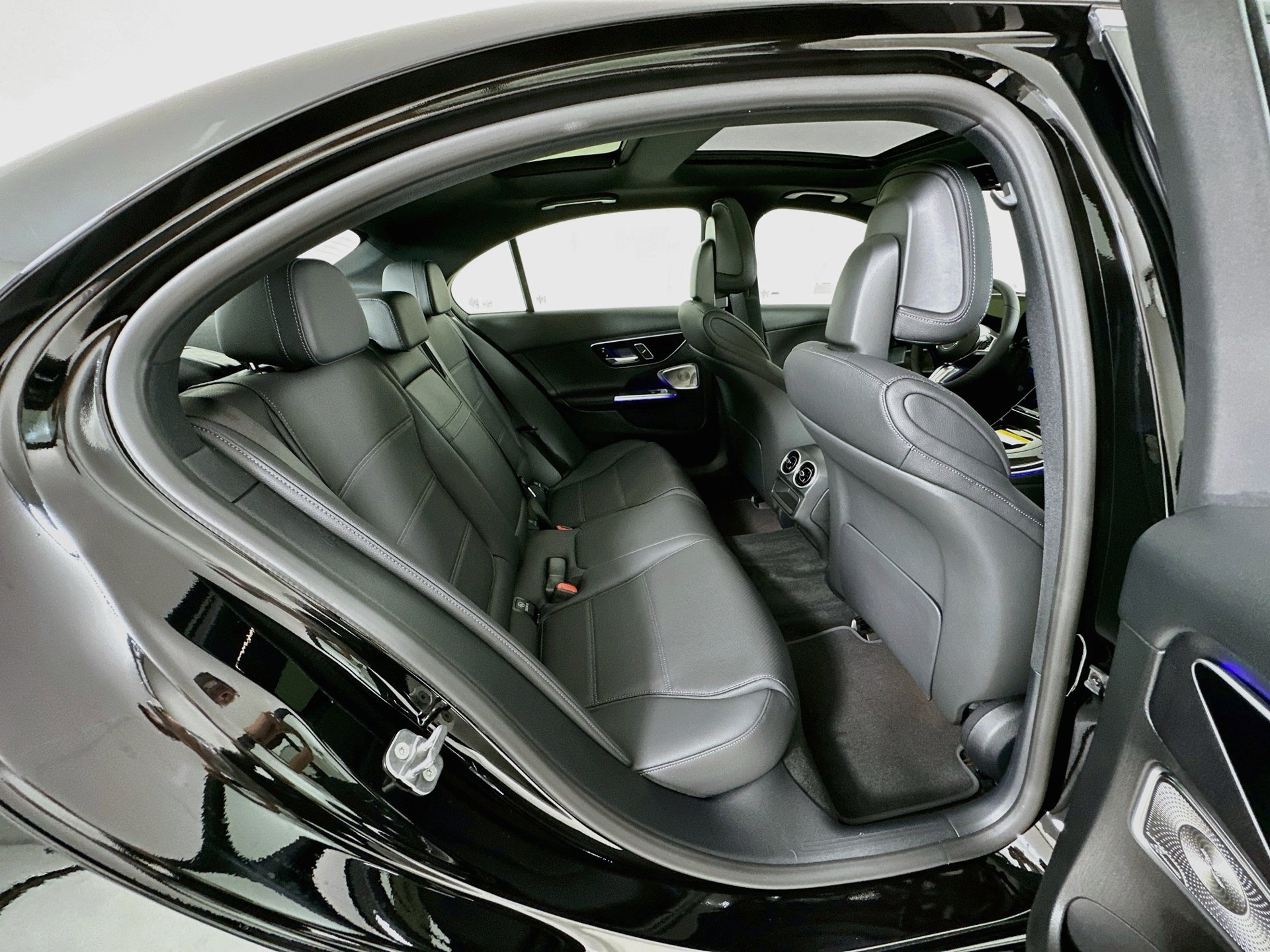 New 2026 Mercedes-Benz C 300 Sedan image 31