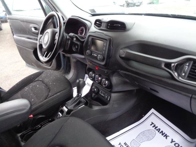 Used 2017 Jeep Renegade Altitude image 22