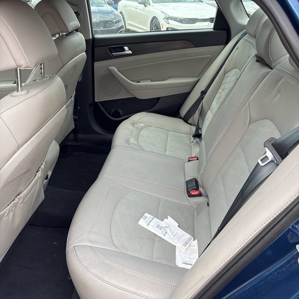 Used 2017 Hyundai Sonata Sport w/ Value Edition Package 02 FWD image 11