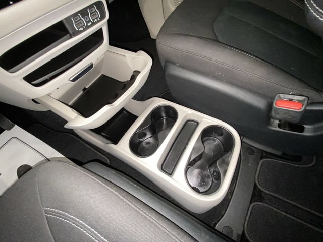 Used 2021 Chrysler Voyager LX w/ Cold Weather Group FWD image 20