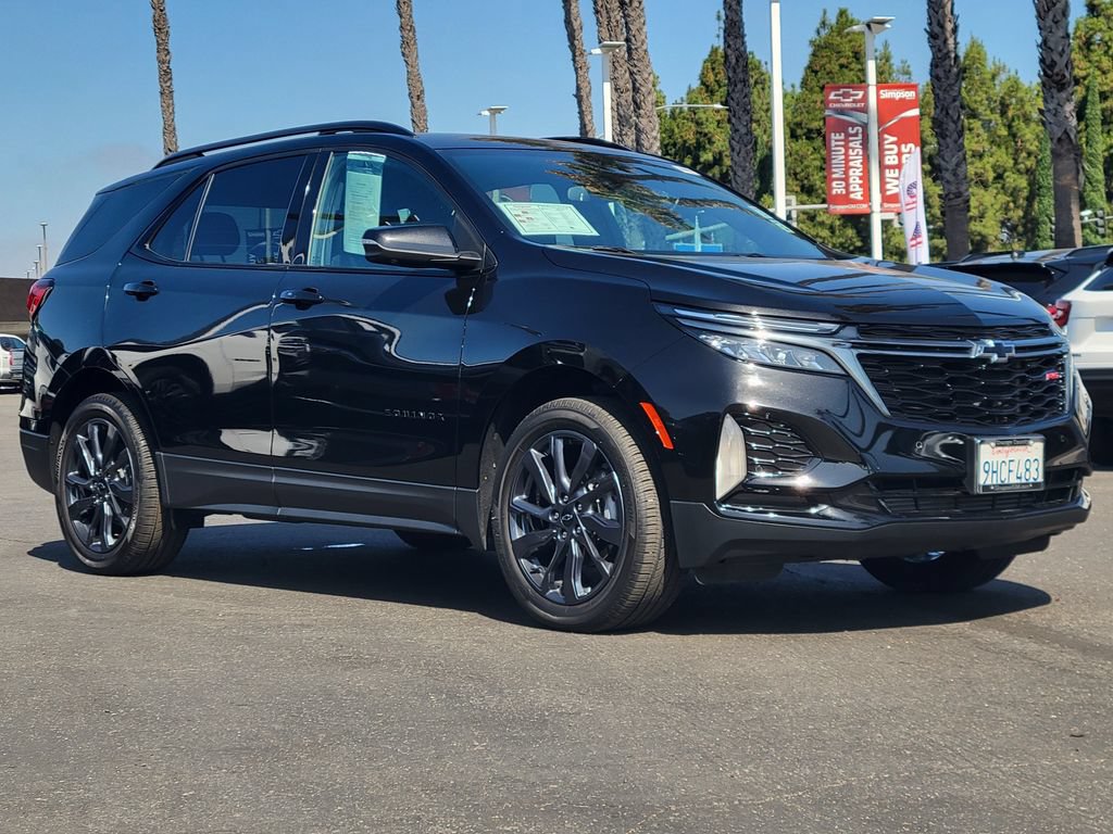 Used 2023 Chevrolet Equinox RS FWD image 32